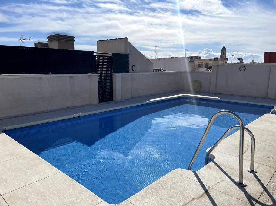 マラガDowntown Jinetes Deluxe With Pool & Free Parkingアパートメント エクステリア 写真